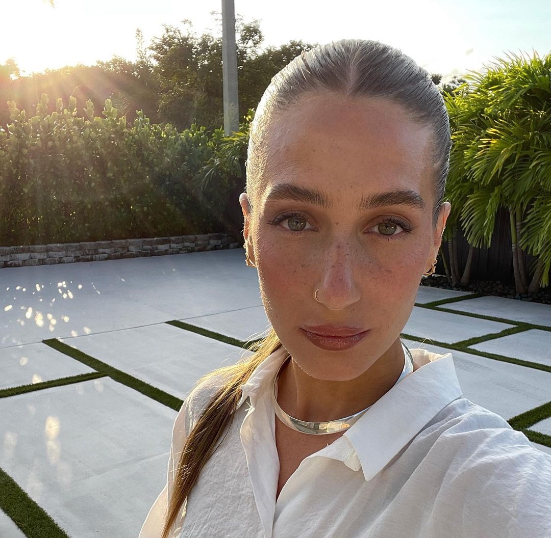 The Journey of Amanda Batula: Reality Star and Influencer