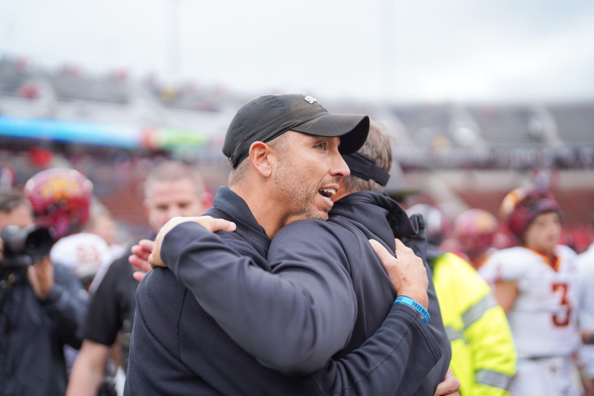 Cincinnati vs Iowa State: A Clash of College Football Titans