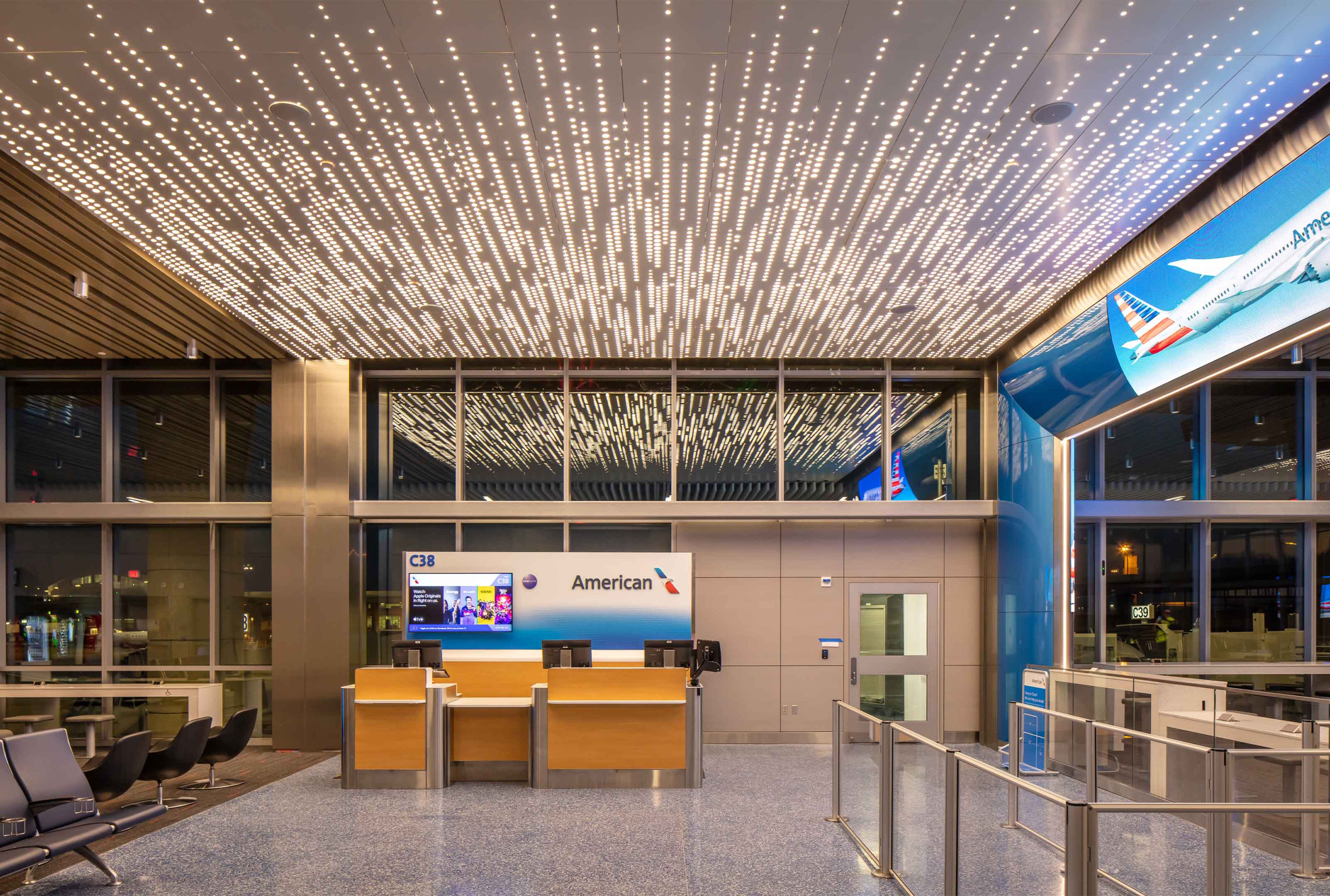Understanding DFW Airport: A Major Transportation Hub