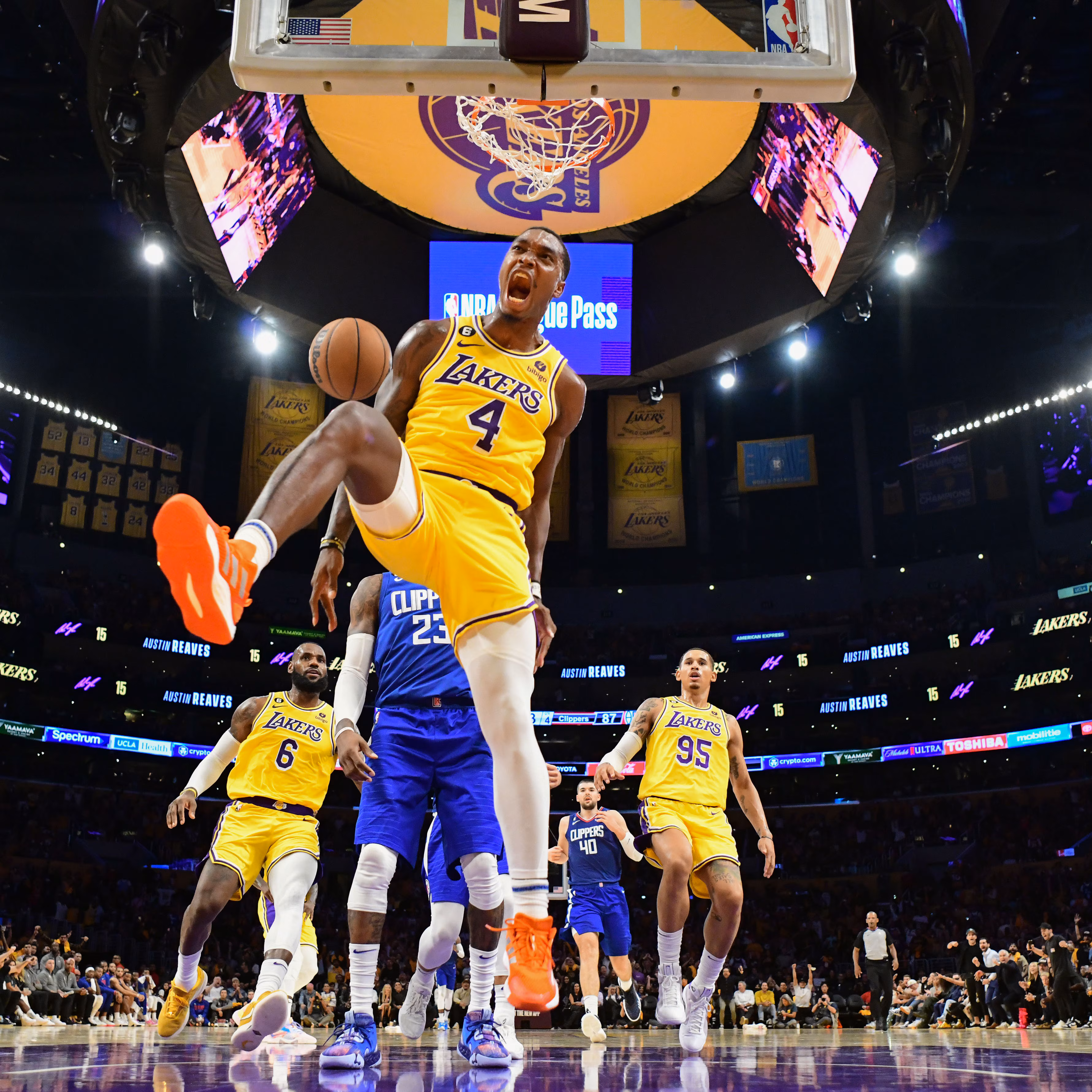 Lakers vs Clippers: The Rivalry Heats Up