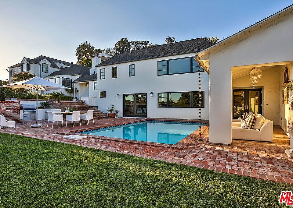 Los Angeles: A Cultural and Economic Powerhouse
