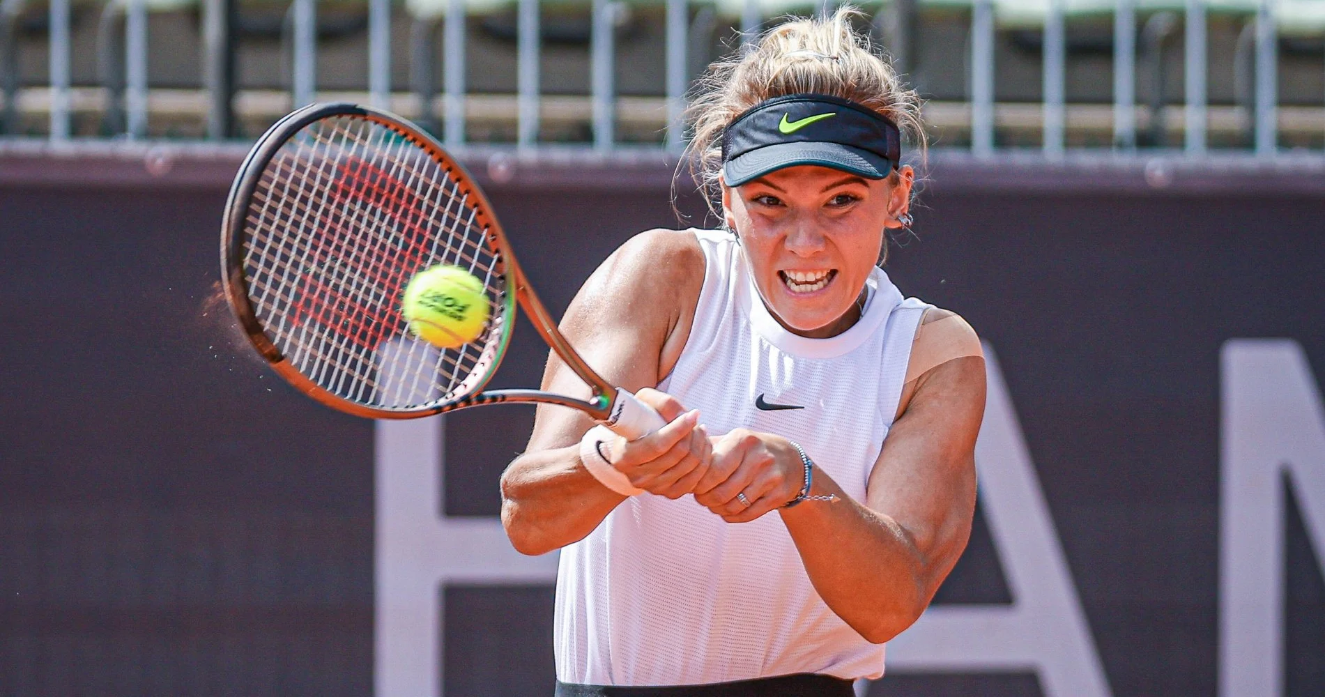 Oksana Selekhmeteva: A Promising Talent in Tennis