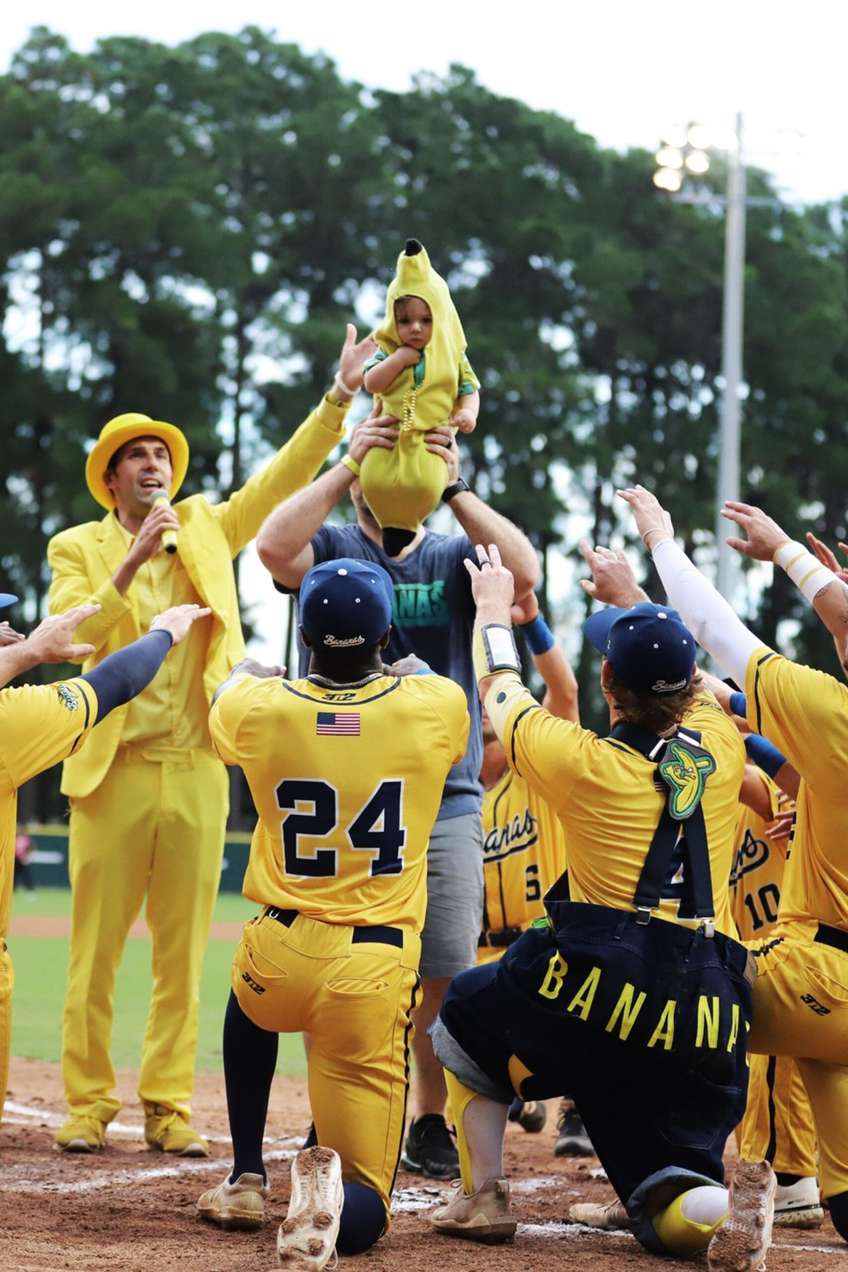 Exploring the Savannah Bananas: A Baseball Phenomenon