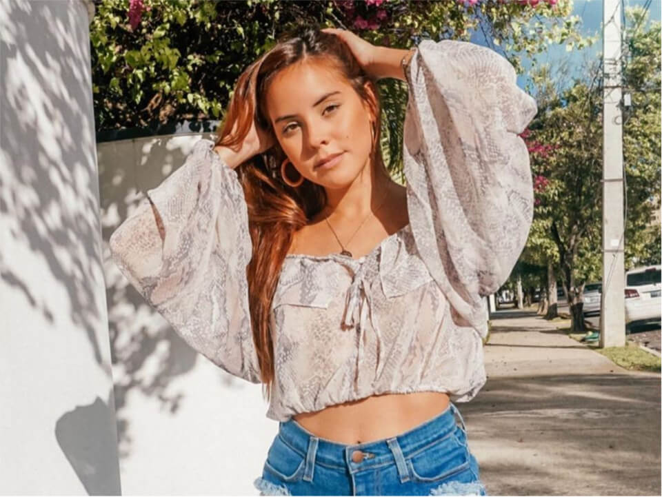 Gabriela Berlingeri: A New Talent in Entertainment