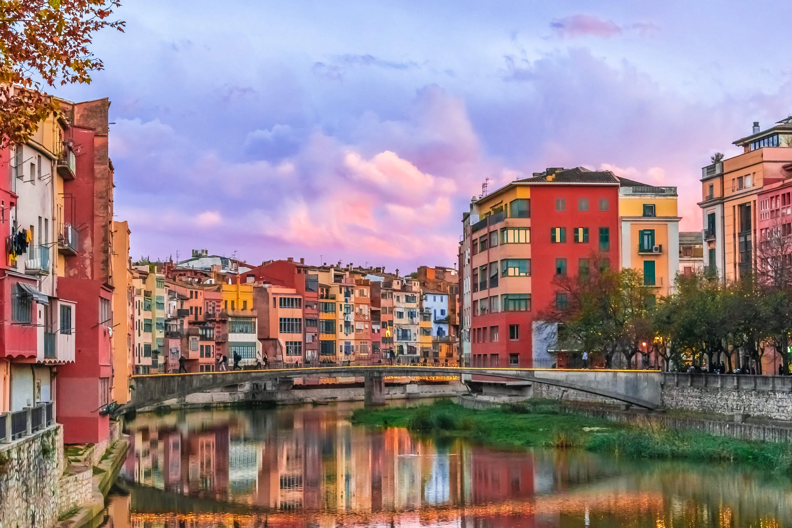 Traveling from Girona to Barcelona: Your Ultimate Guide
