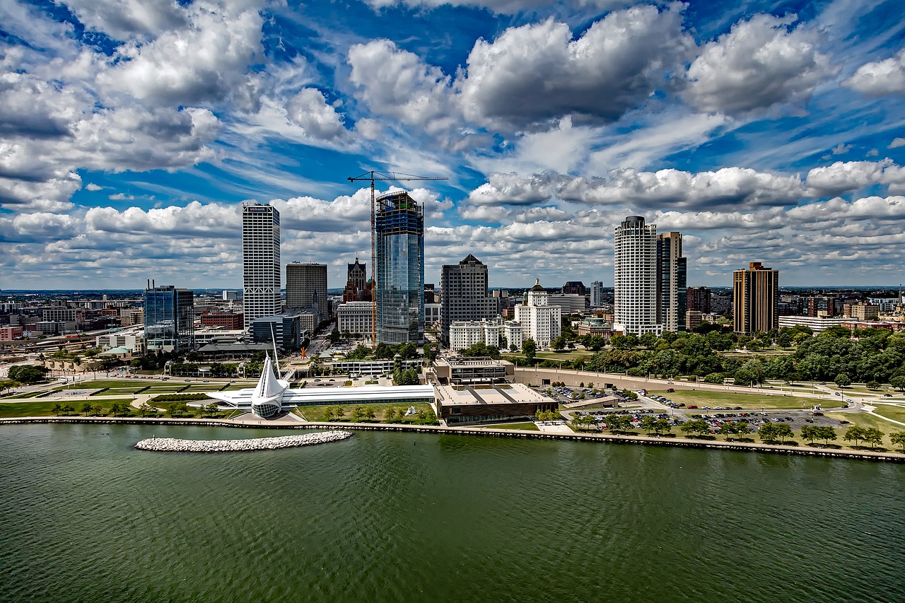 The Rivalry: Green Bay vs Milwaukee in Wisconsin Sports