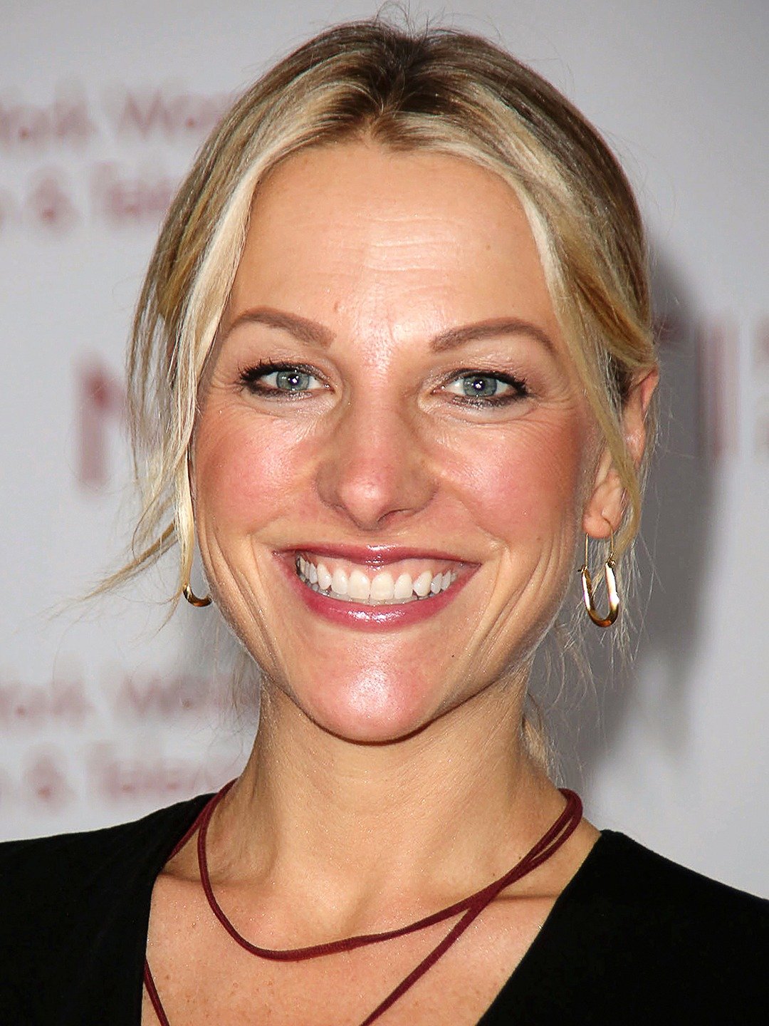 Lindsay Czarniak: A Rising Star in Sports Journalism
