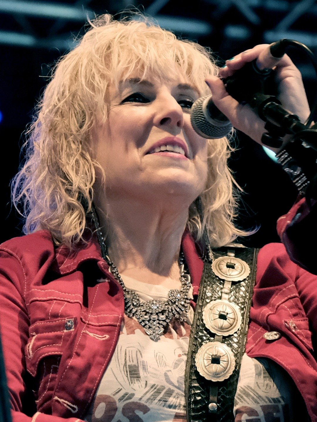 The Legacy of Lucinda Williams in American Music