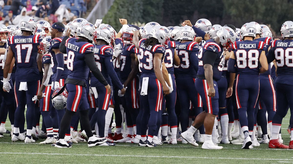 Analyzing the New England Patriots Roster for 2023