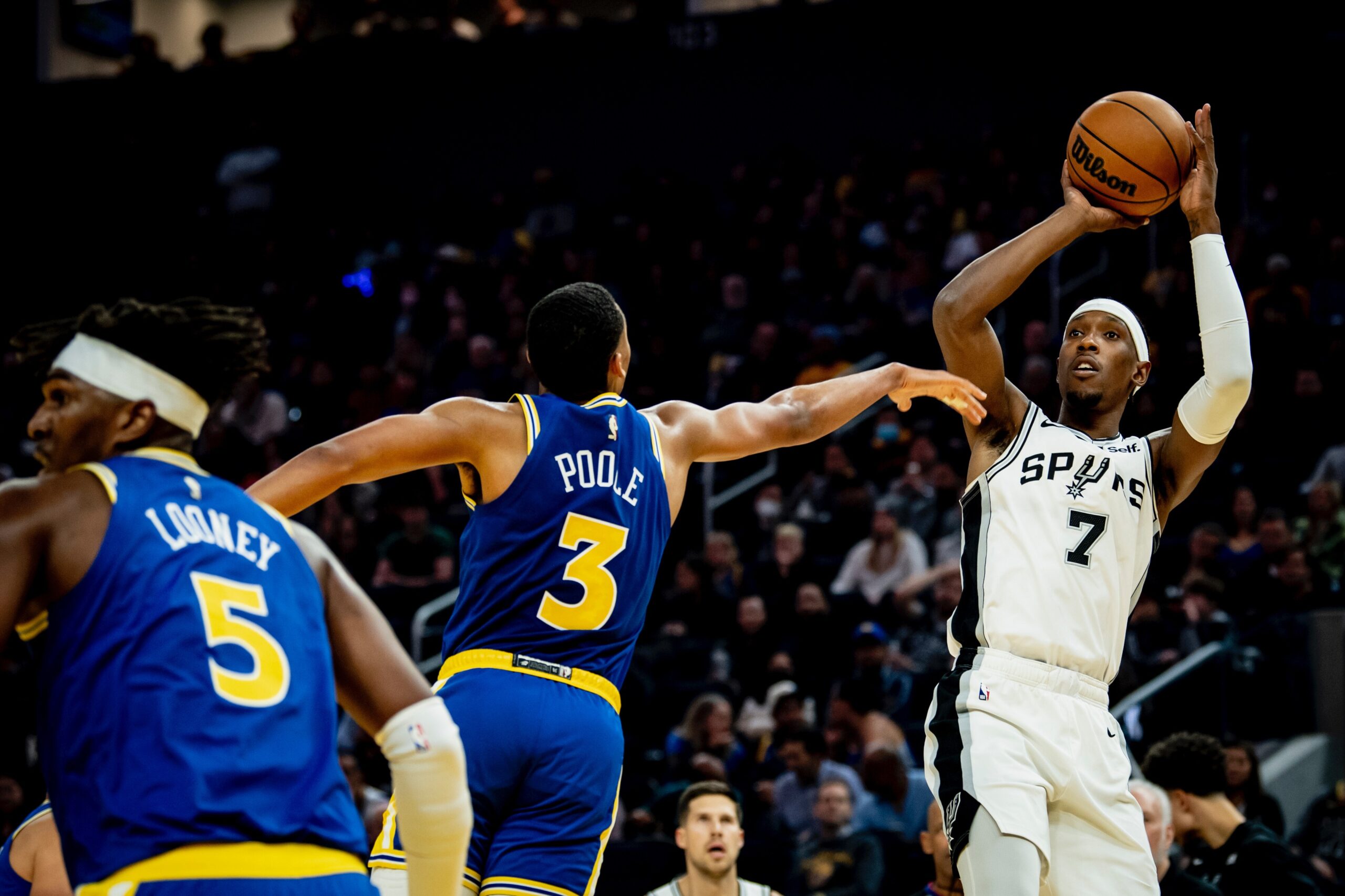 Spurs vs Warriors: A Thrilling Matchup in the NBA
