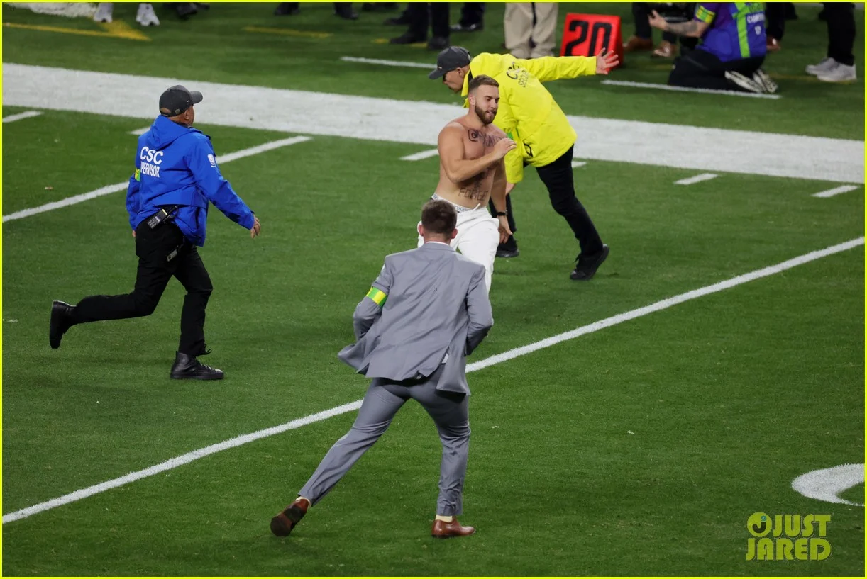The Impact of Streakers on Super Bowl Moments