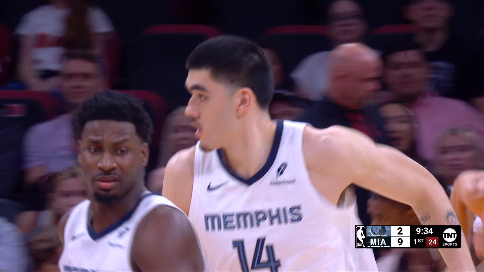 Zach Edey: The Emerging Force in College Basketball